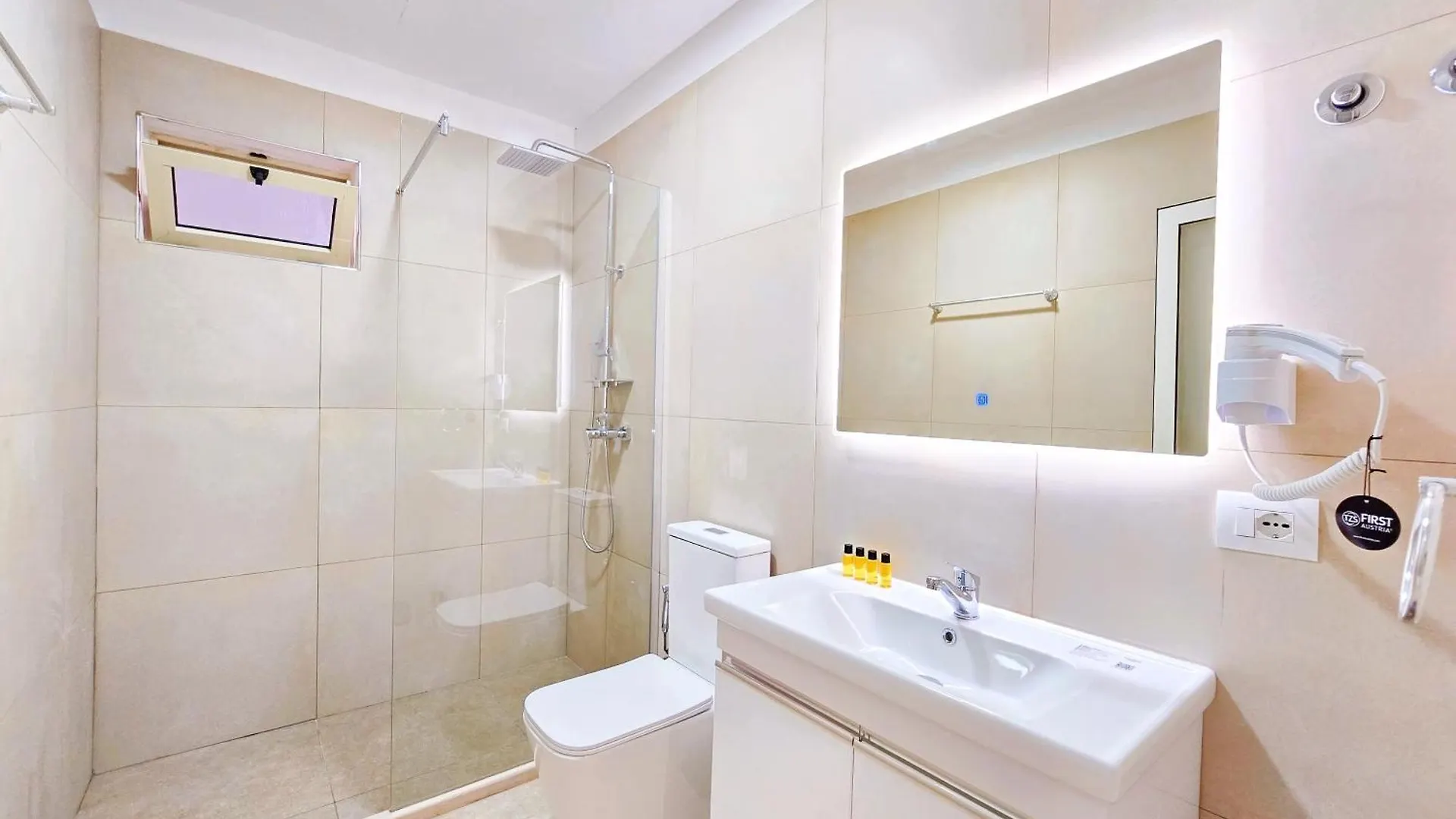 Enma Rooms Krujë Hotel