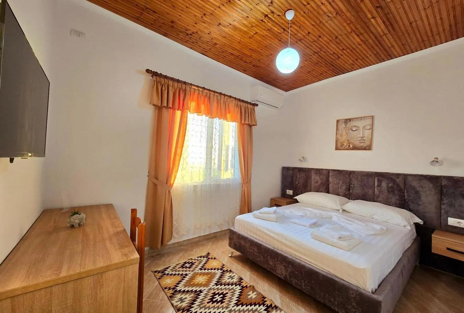 Hotel Enma Rooms Krujë