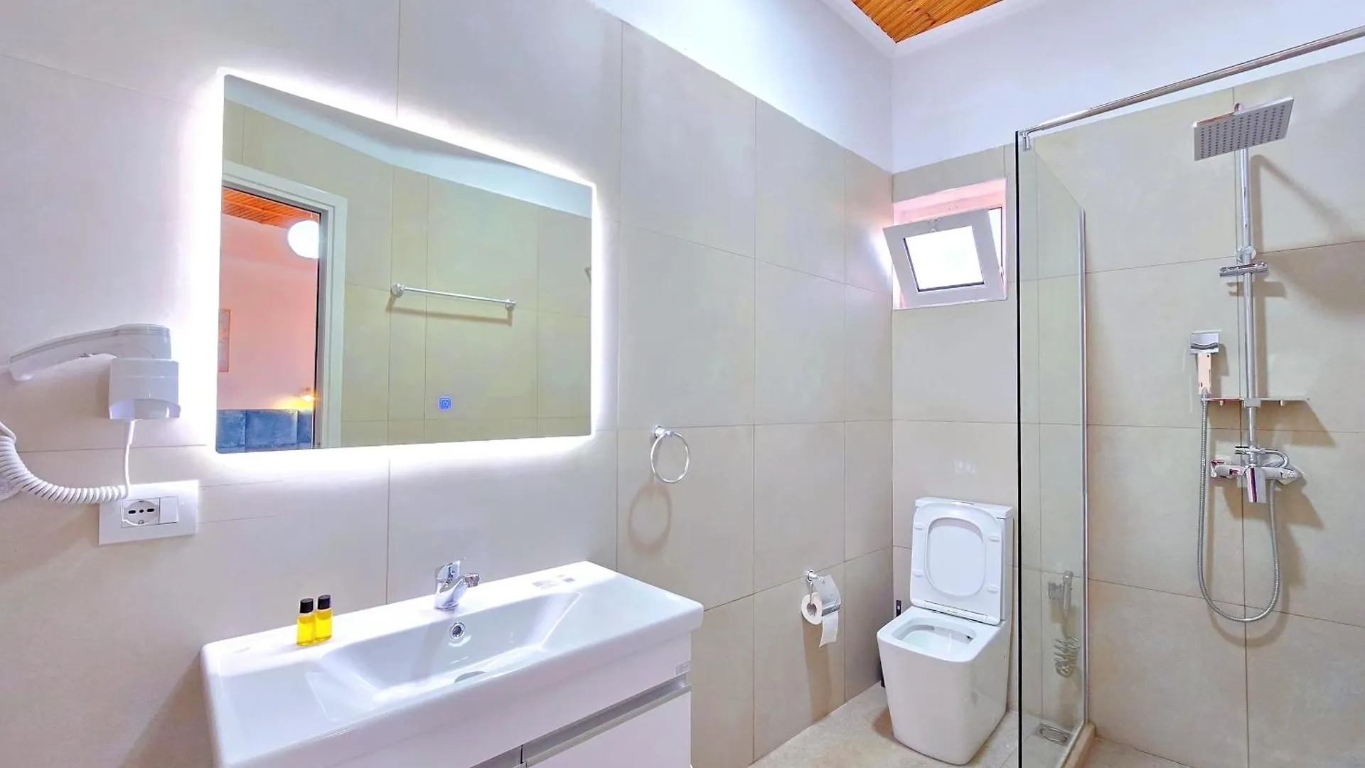 Enma Rooms Krujë 0*,