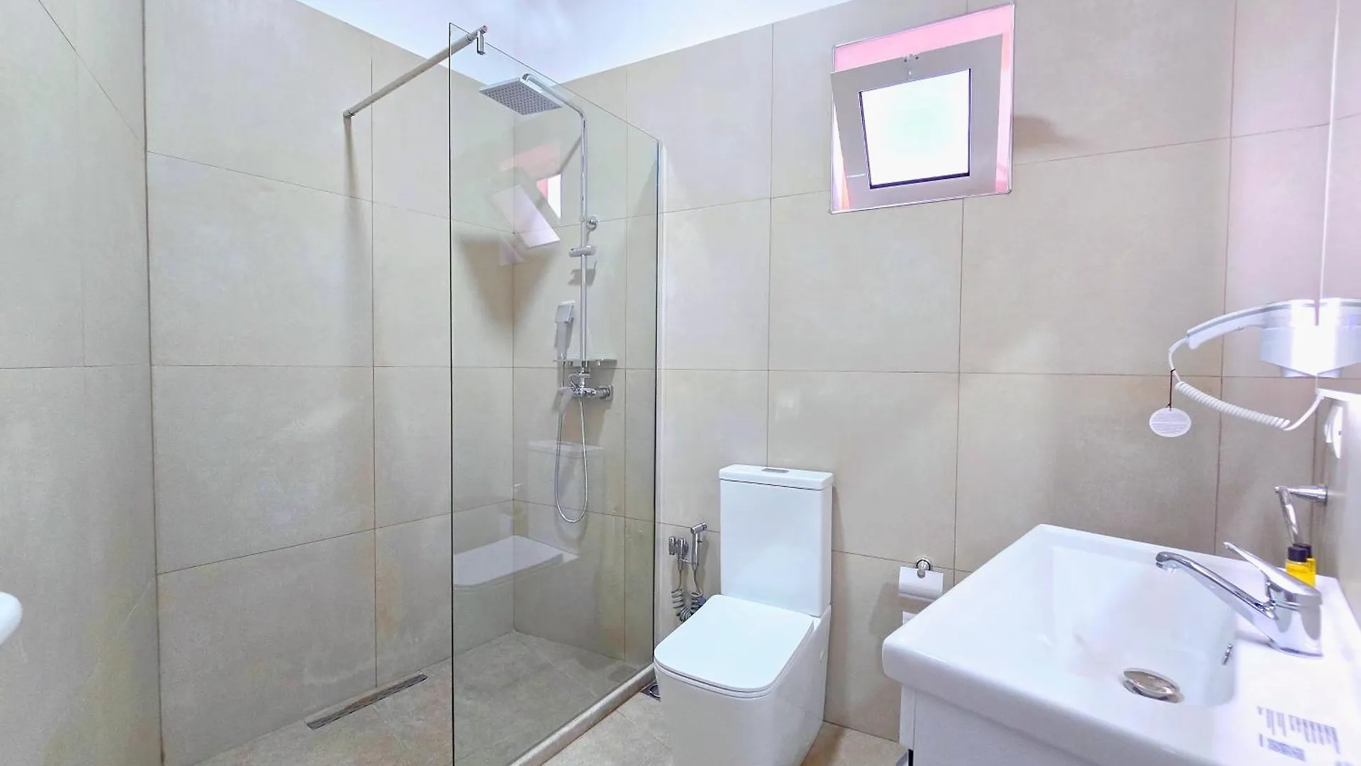 Enma Rooms Krujë